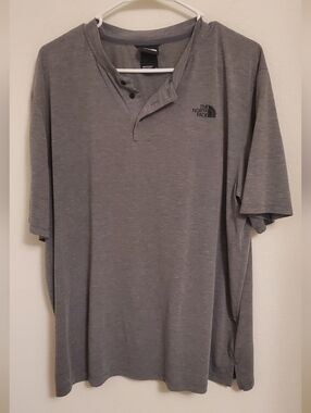 The North Face Men's Gray Wander Henley  Shirt Size XL